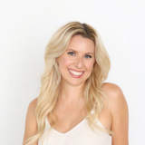 Headshot of Greensboro Reiki practitioner Alison Papazois